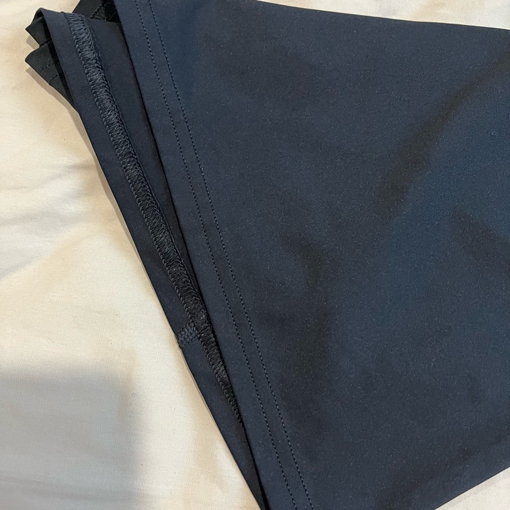 Gymshark Black Rash Guard for Men - Picture 3 of 3